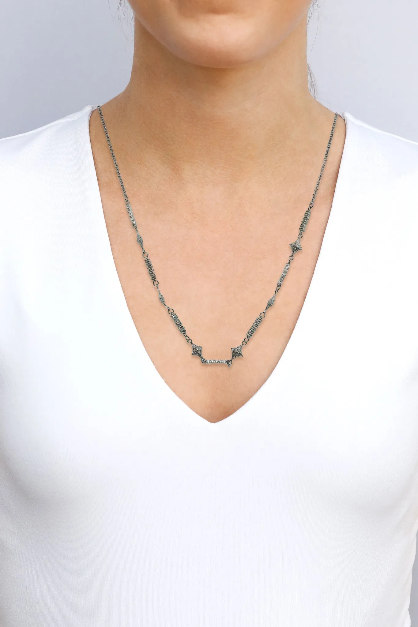18" GREY STAR WITH MORGANITE NECKLACE