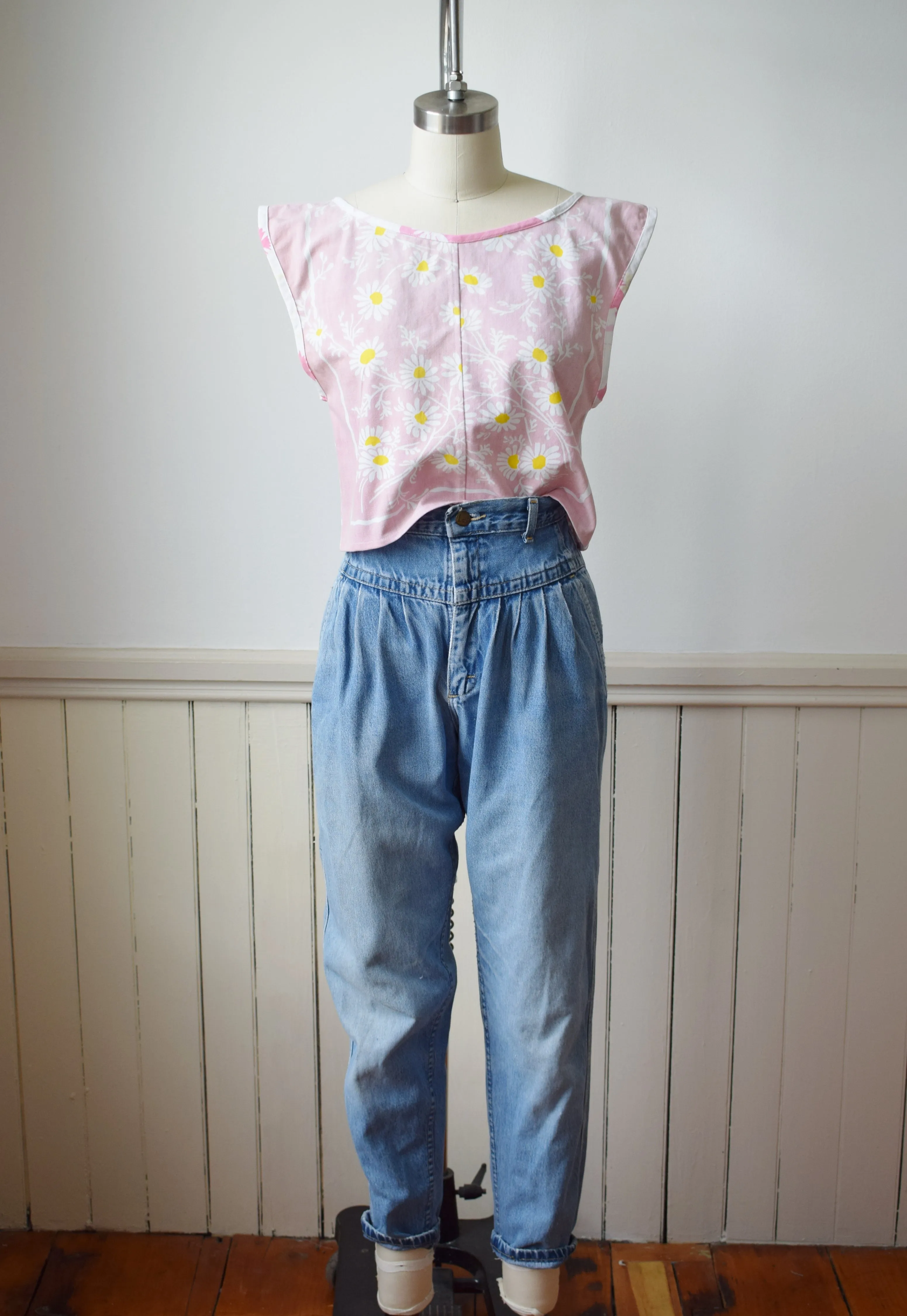1980s Lee High Rise Fashion Jeans | 26" W