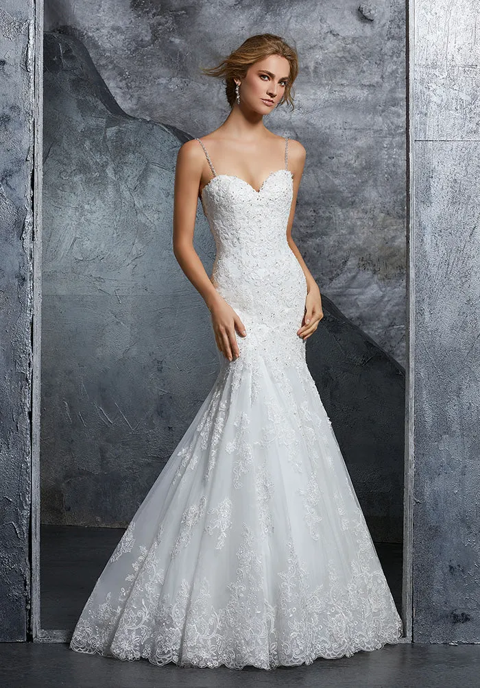 2018 Sexy Lace Mermaid Wedding Dresses with Spaghetti Straps Beaded