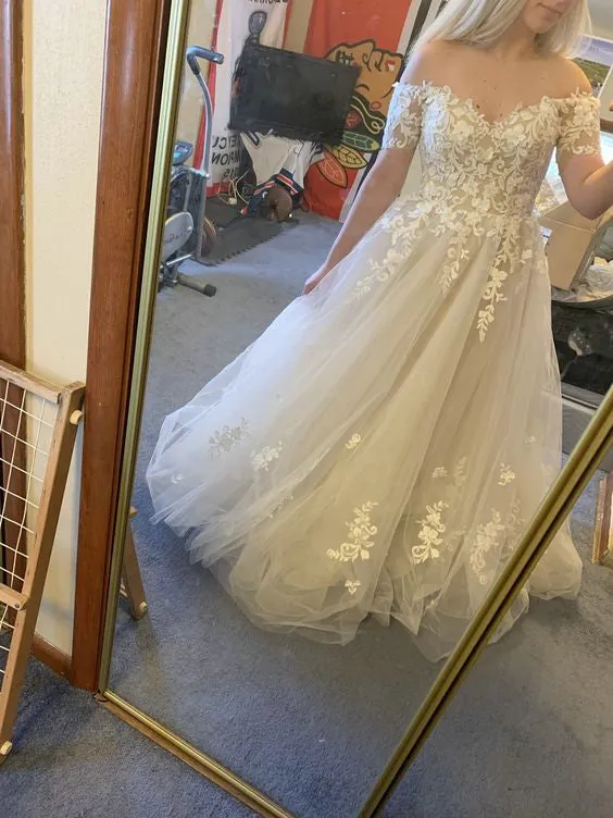 2019 Elegant Lace Wedding Dresses Cap Sleeves Appliques Sexy Tulle A-line Bridal Gowns