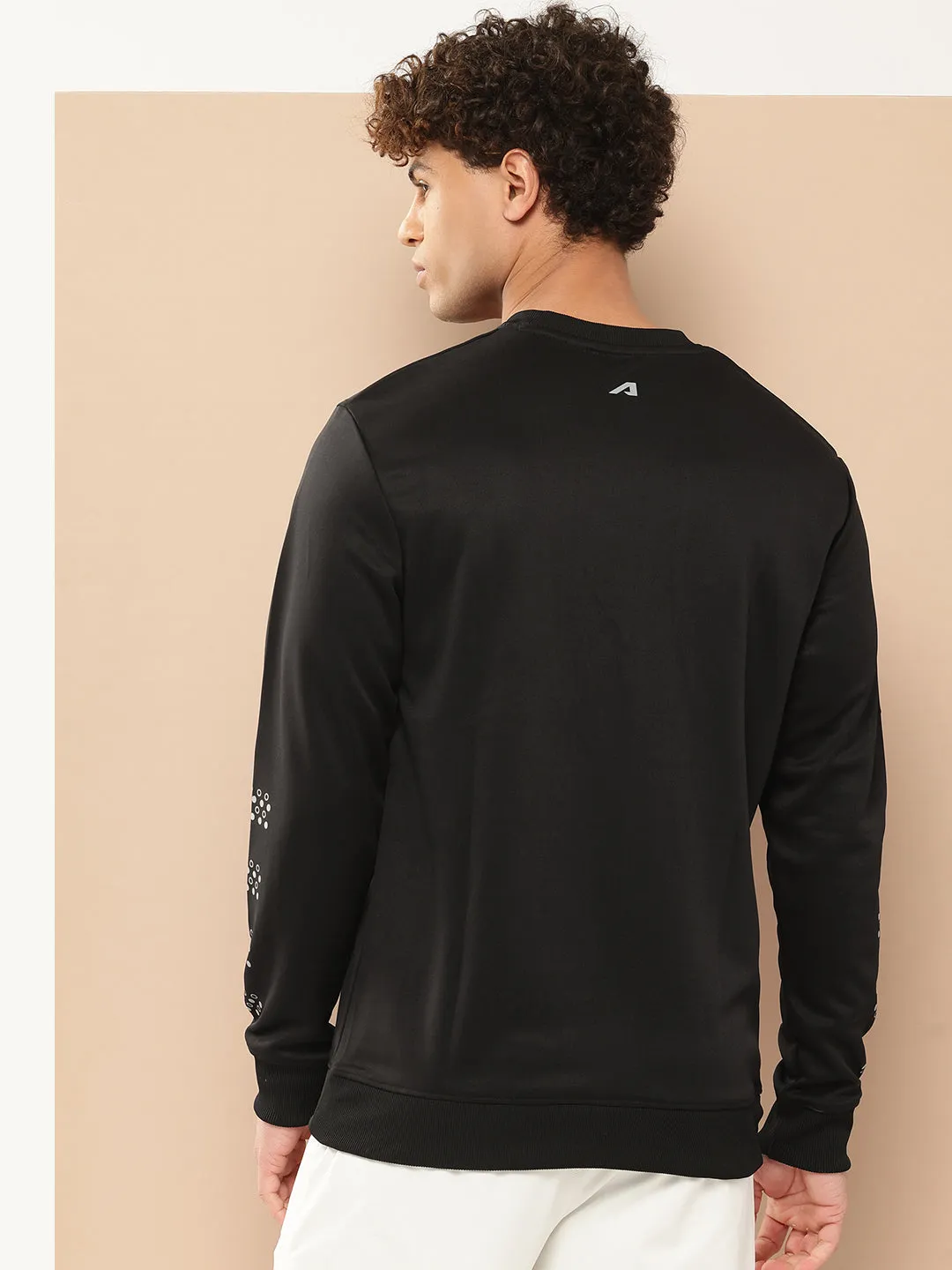 Alcis Men Black Solid Sweatshirt
