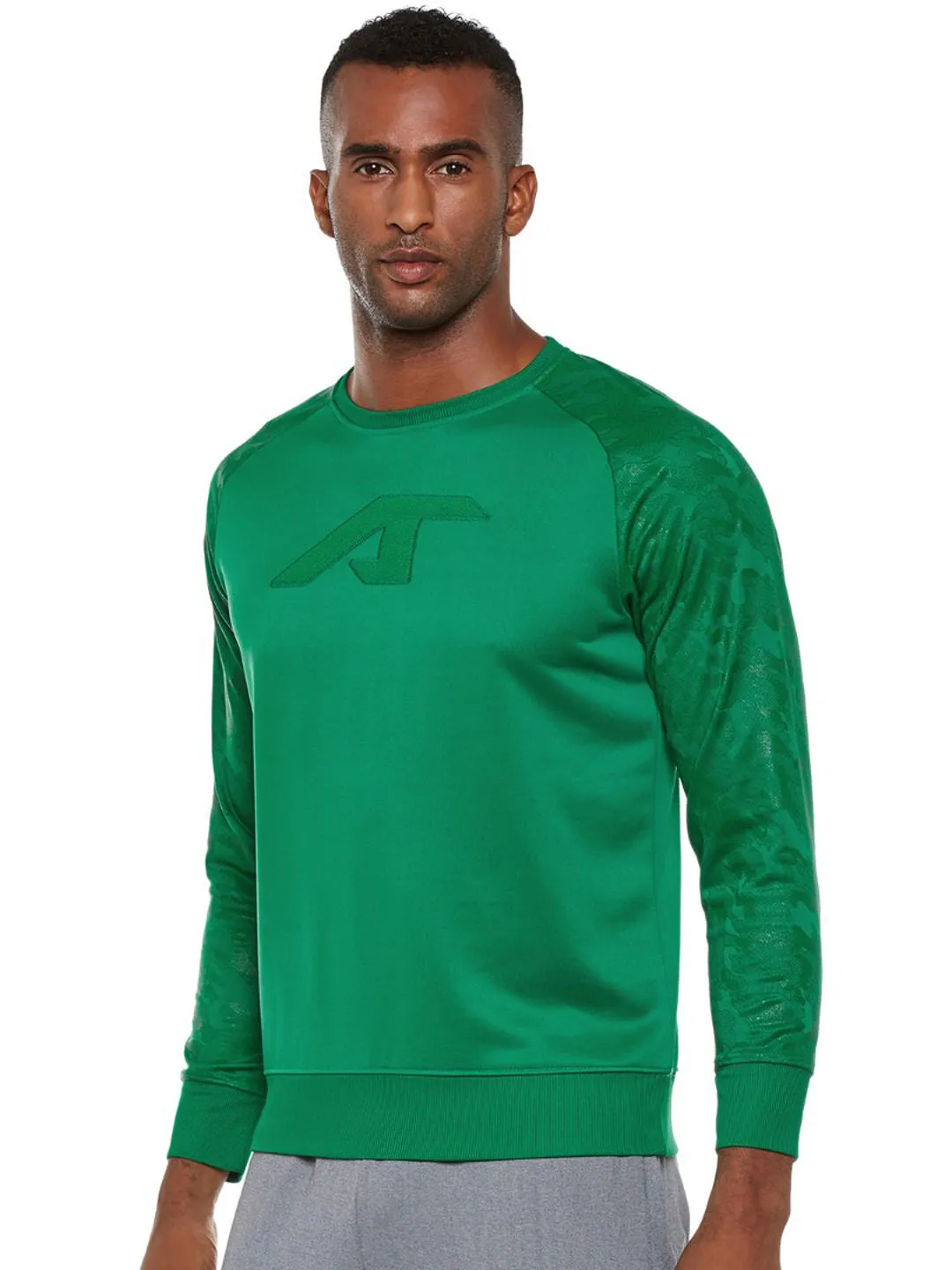 Alcis Men Green Solid Sweatshirt 129MSS379