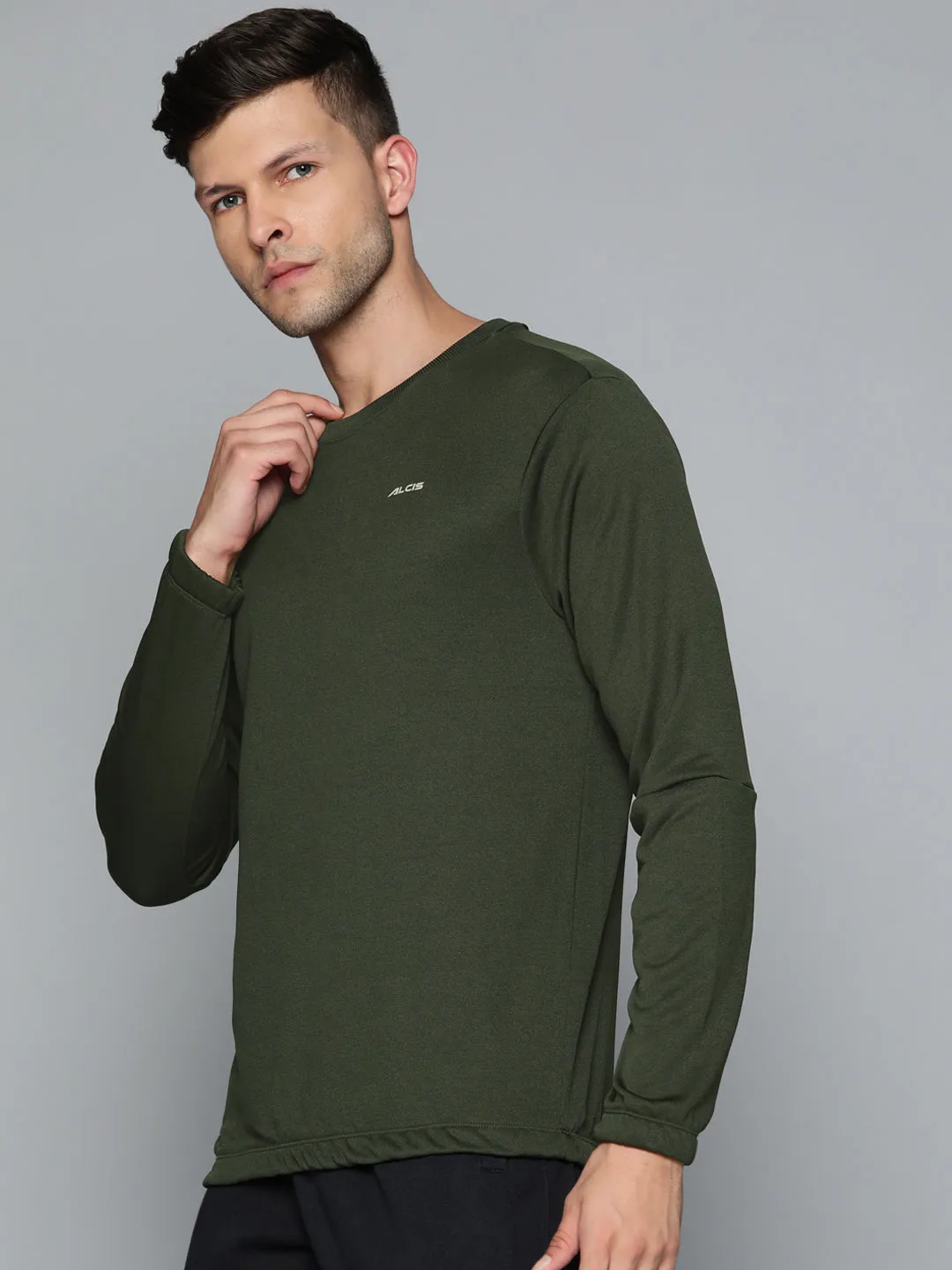 Alcis Men Green Solid Sweatshirt
