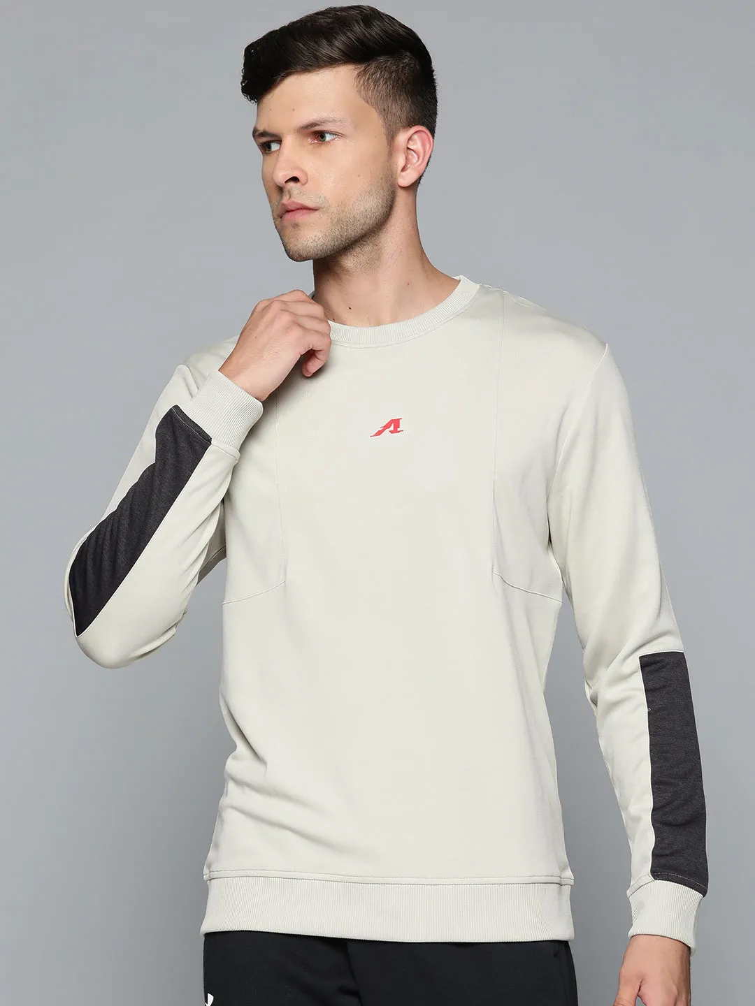 Alcis Men Off White Printed Sweatshirt
