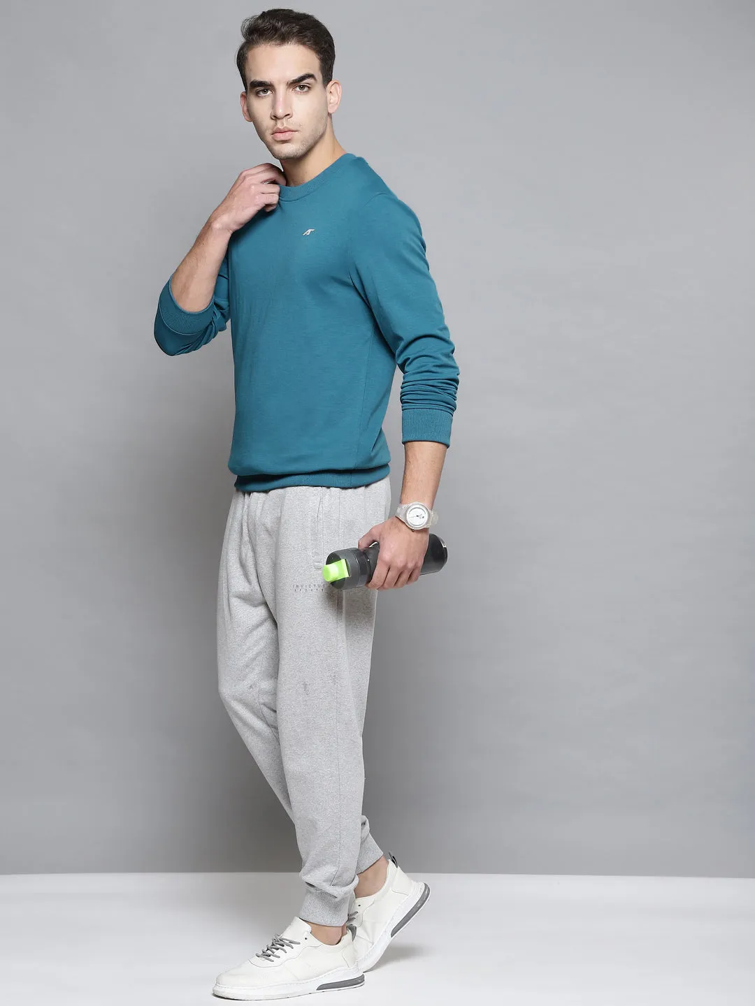 Alcis Men Teal Blue Solid Round Neck Sweatshirt