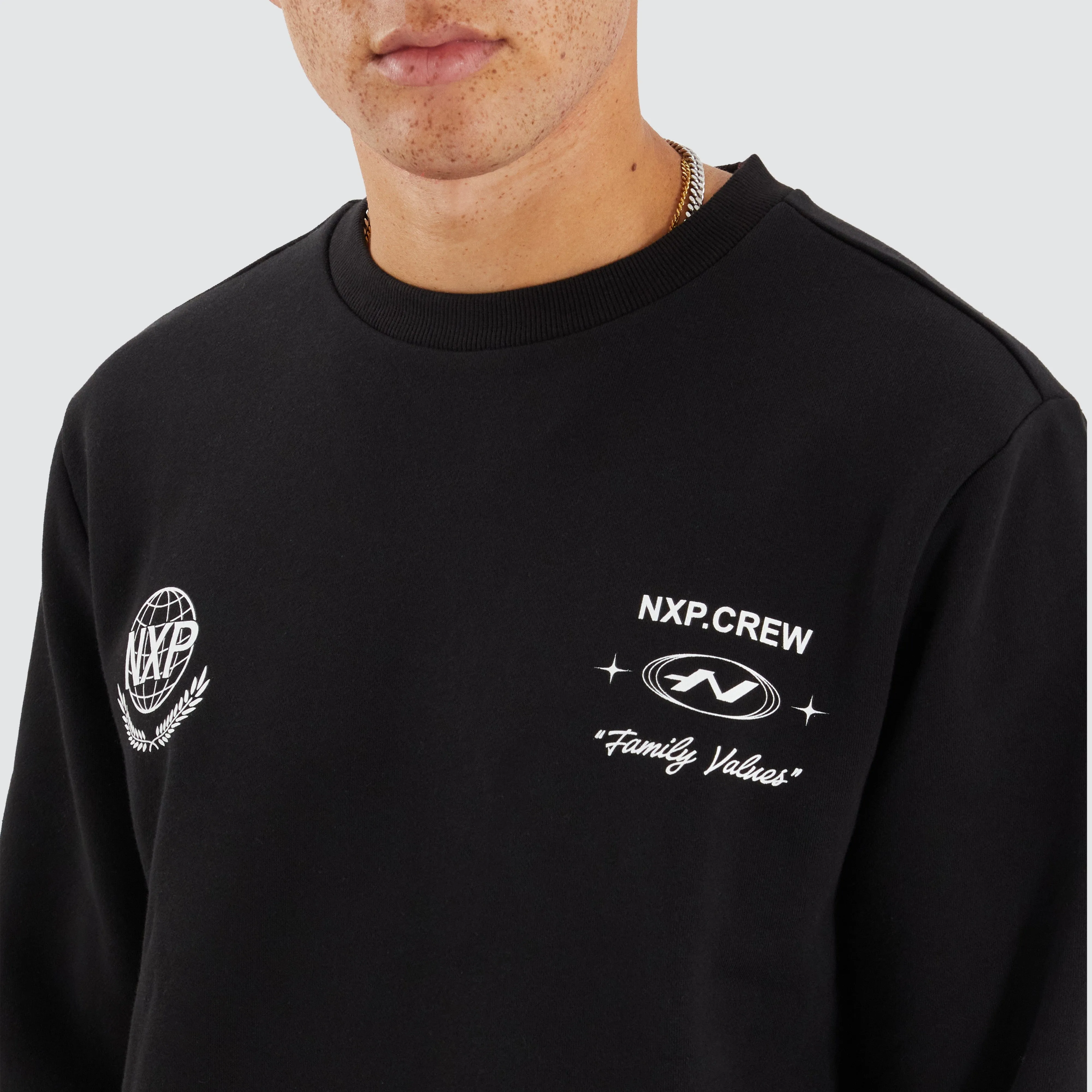 Binary Dual Curved Sweater Jet Black