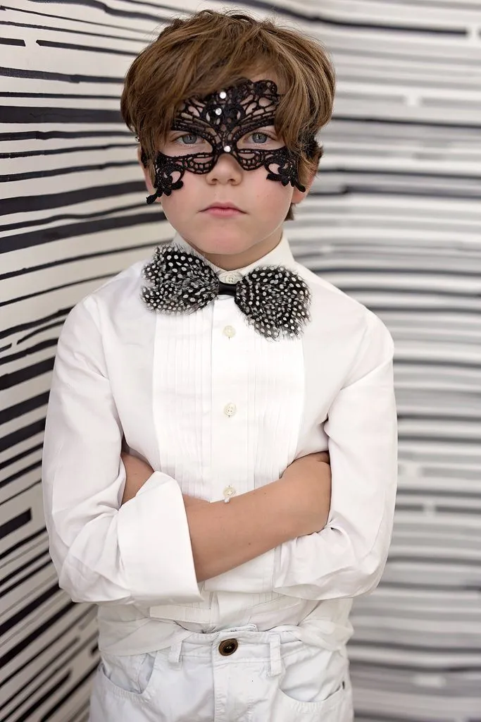 Butterfly Feather Bowtie/Clip - Black/White Spot