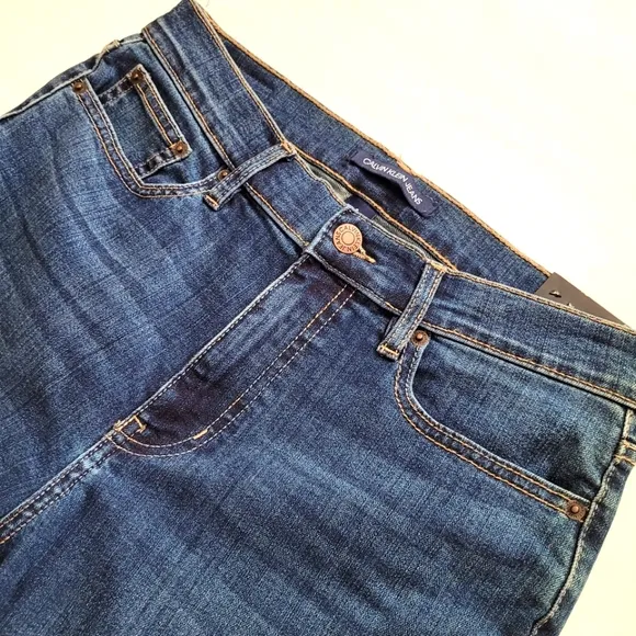 Calvin Klein Women's Mid/Regular Rise Skinny Stretch Jeans - Size 8 - NWT