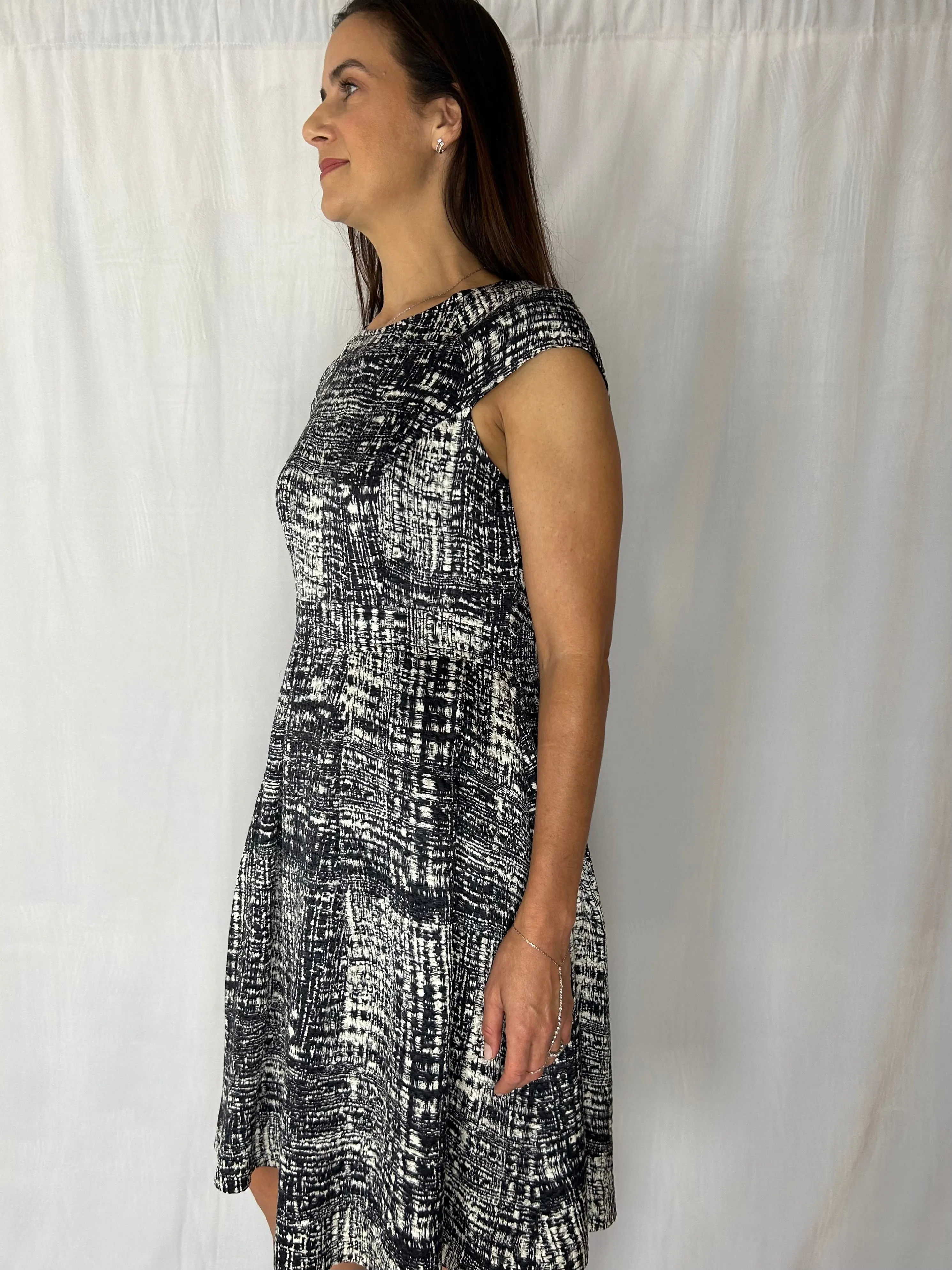Carolina Herrera Black & White Printed Cap-Sleeve Dress