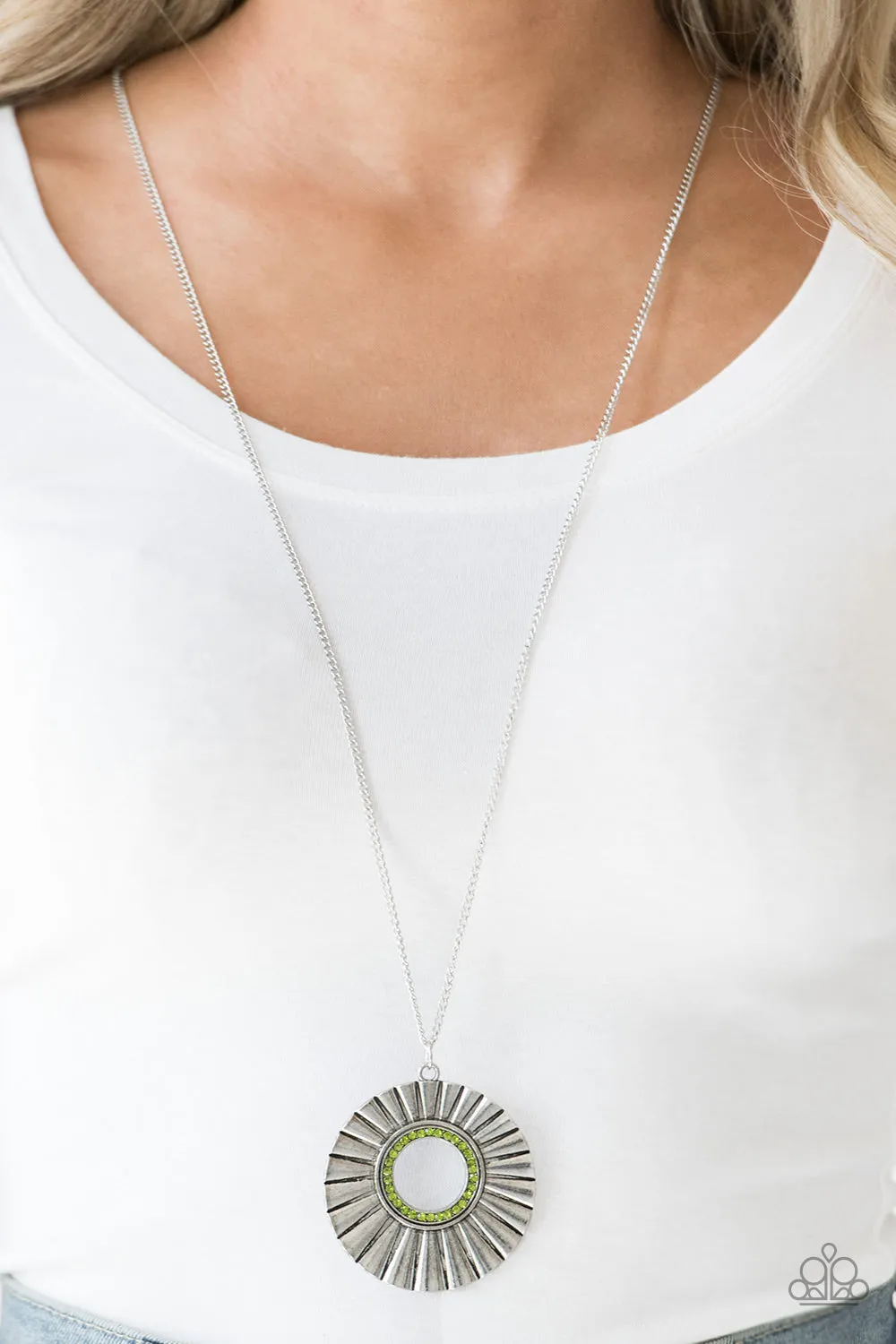 Chicly Centered - Green Necklace