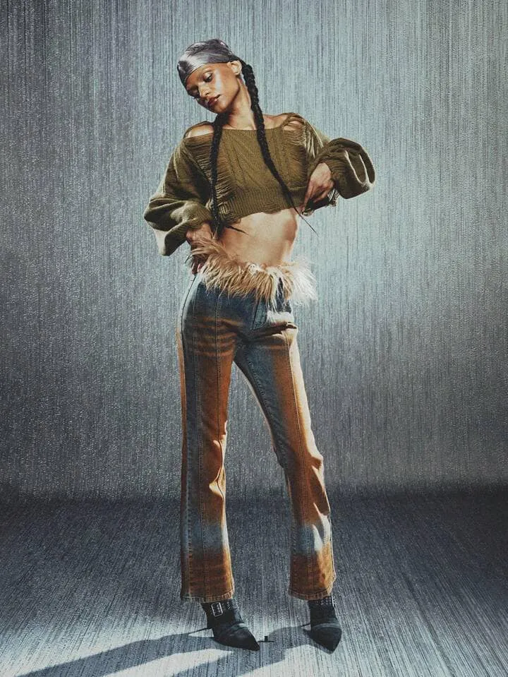 CM-BS152133 Women Casual Seoul Style Feather Decor Contrast Color Washed Denim Jeans