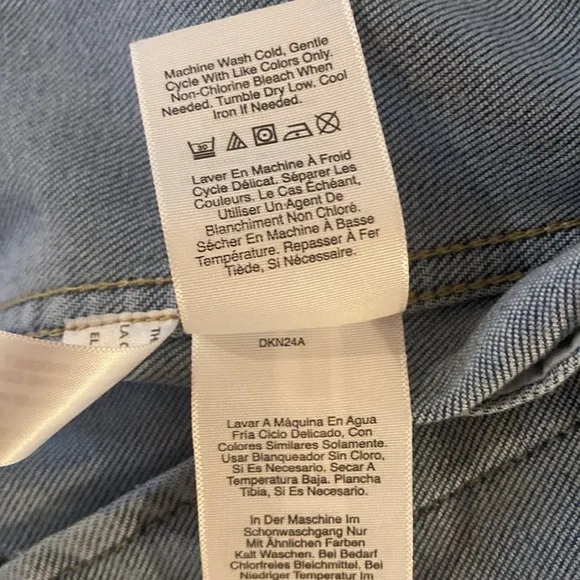 DKNY Jeans Women’s Denim Blue Jean Jacket Blue Brand new with tag large