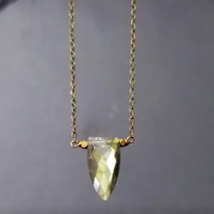 Edgy Petal - Necklace - Shield Cut Pendant (Labradorite) #L-91
