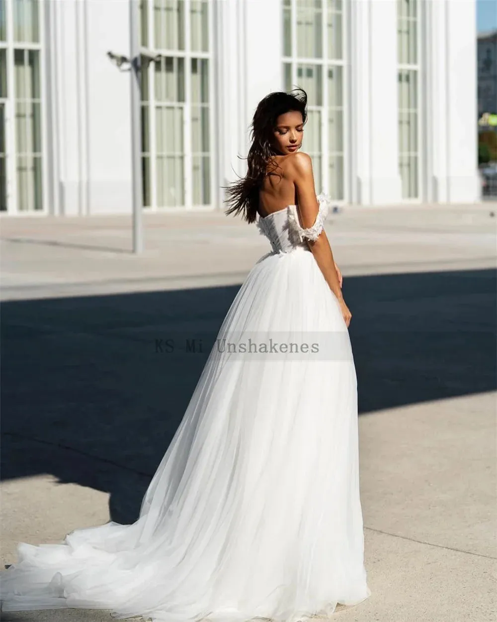 Elegant Vintage Lace Flowers Wedding Dress 2024 Beads Cap Sleeve Beach Bride Dresses Pleats Women Fairy Wedding Gowns