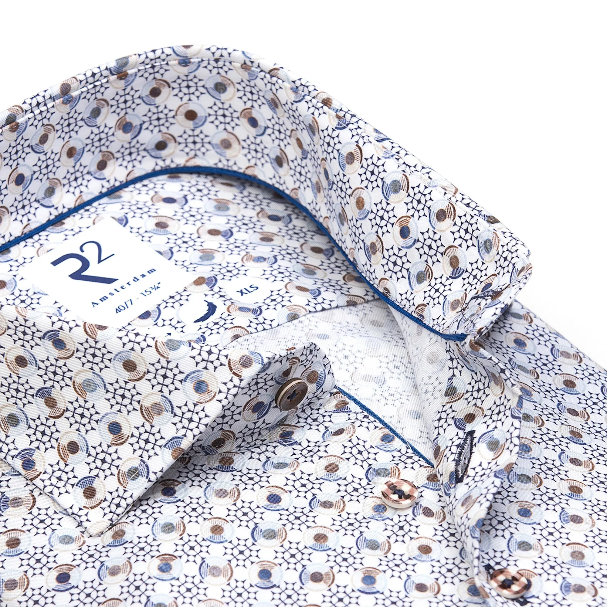Extra long sleeves. Wheel print tencel shirt