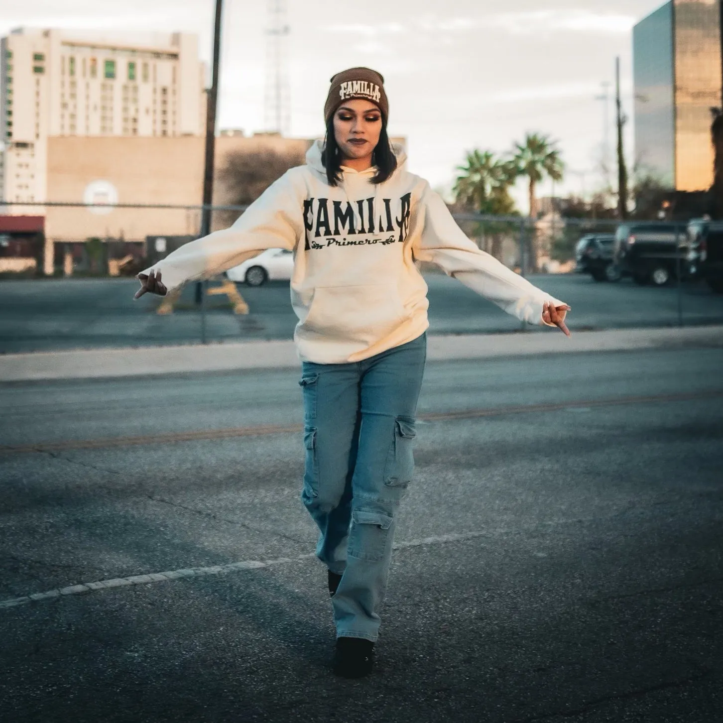 Familia Primero Hoodie (Cream & Chocolate color)