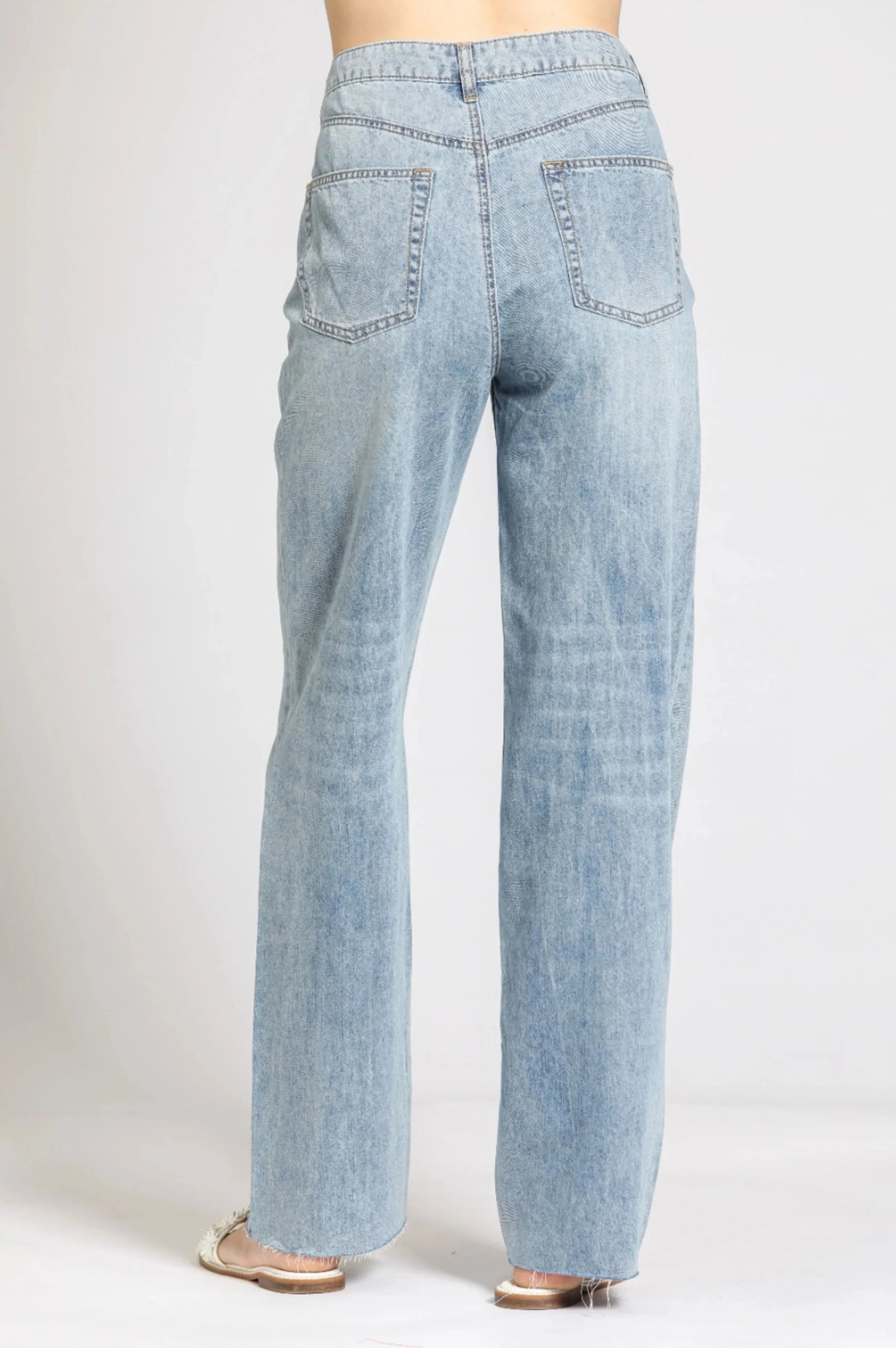 Feather Weight Wide Leg Jean