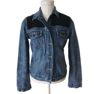 GAP Icon Denim jacket with black velvet patches