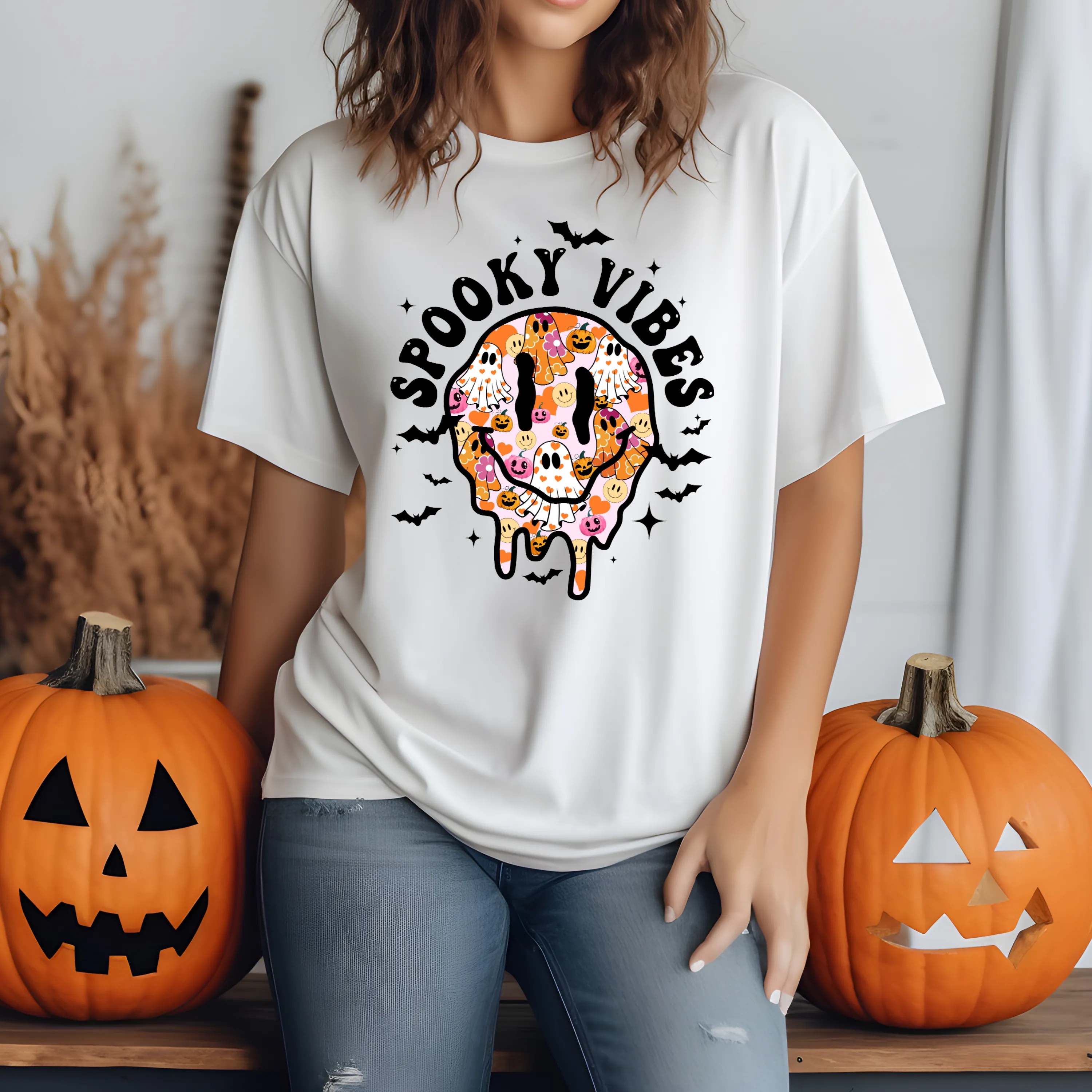 Halloween T-Shirt Spooky Vibes Cotton T-Shirt Retro Smiley Face Shirt