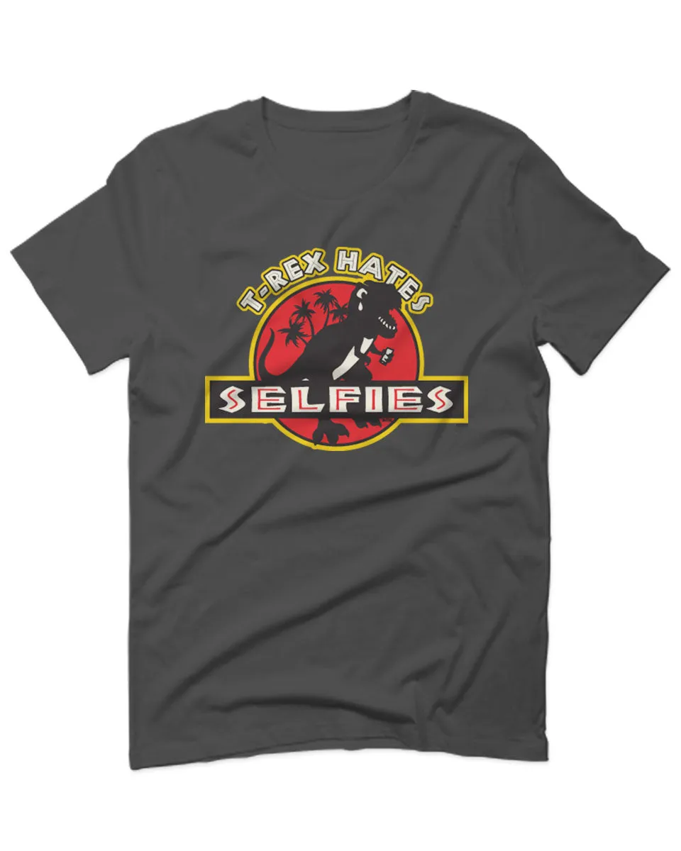 Hilarious Funny Cool Graphic T Rex Dinosaur Hates Selfies no Like For men T Shirt