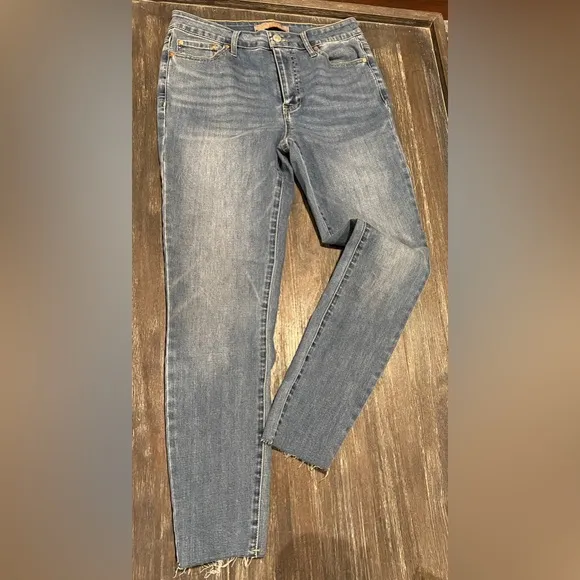 Hollis and Haley jeans size 28