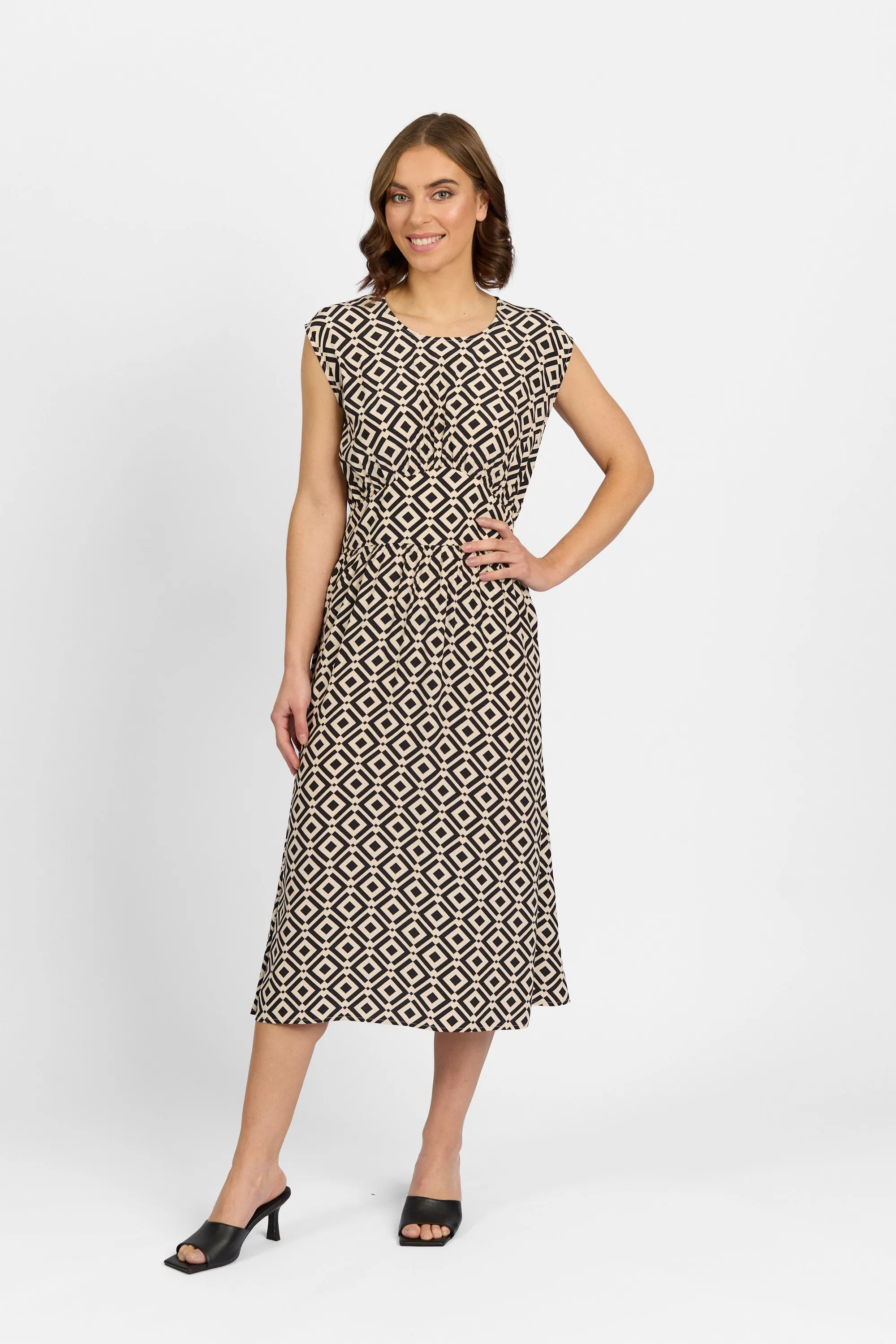 Knewe | Global Dress
