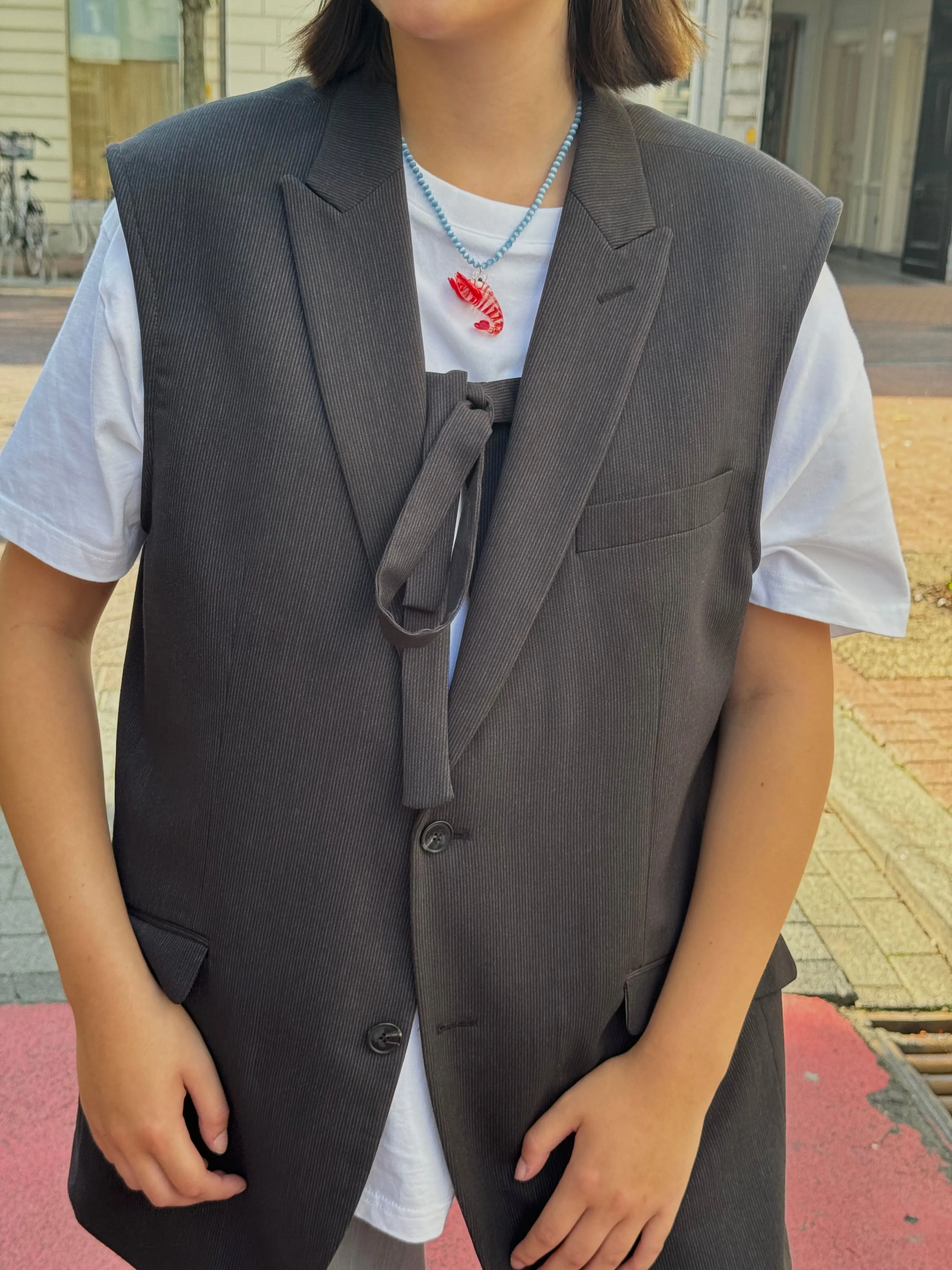 “La veste d’arc,, upcycled blazer