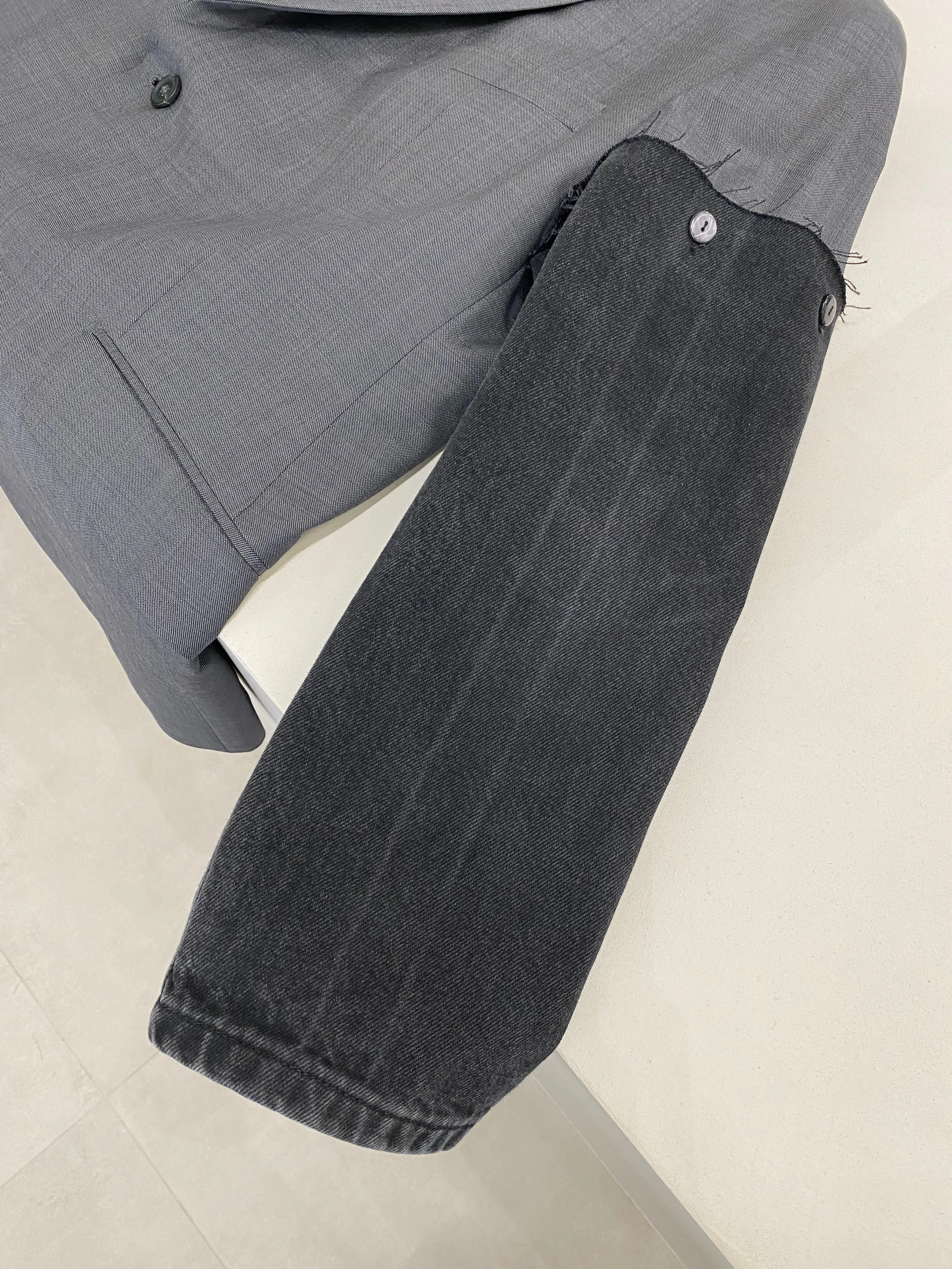 “LES MANCHES,, upcycled blazer