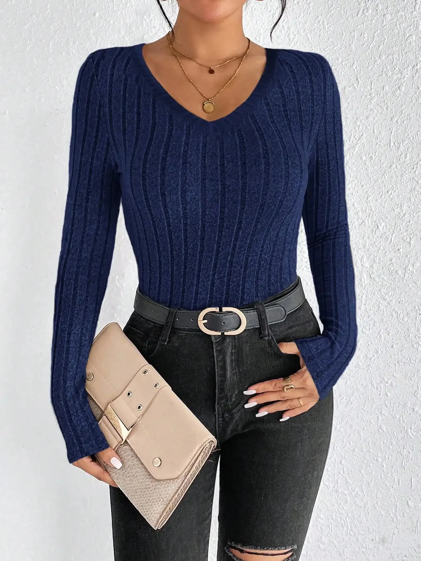 Light Luxury Simple Slim Comfortable V-Neck Pullover Top Women