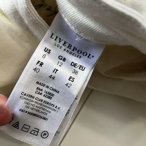 Liverpool Limited Edition The Crop Straight Distressed White Jeans Size 8