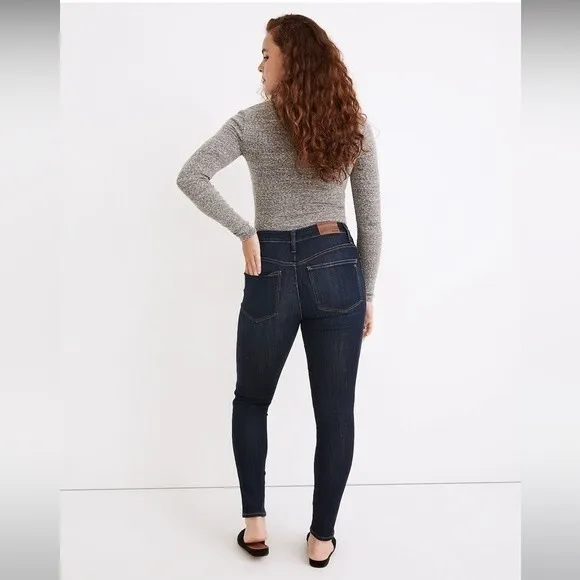 Madewell Curvy High-Rise Skinny Jeans in Woodland Wash Size 26