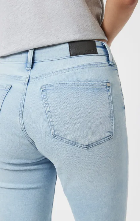 Mavi Kathleen Slim Boyfriend Jeans in Bleach Feather Blue