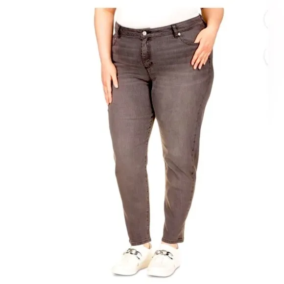 MICHAEL Michael Kors High-Rise Straight Skinny Selma Jeans In Charcoal W…