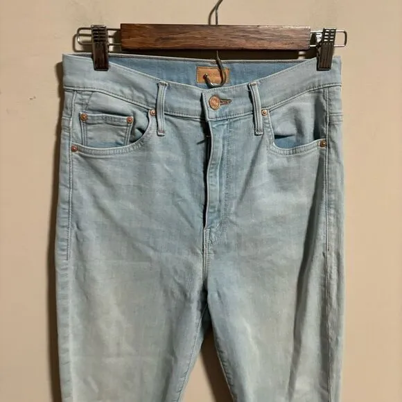 MOTHER Jeans ‘The Swooner Crop Swimming Lessons’- Size 27