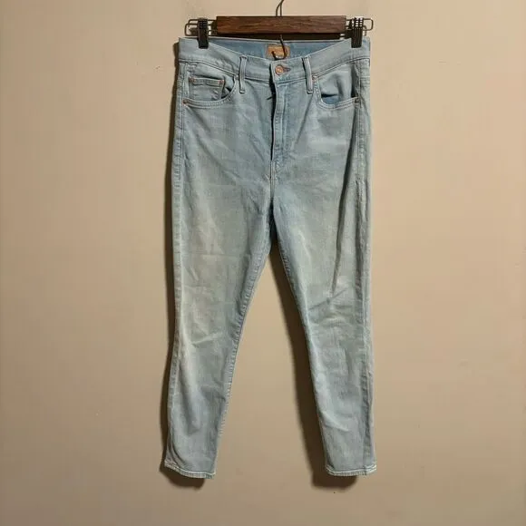 MOTHER Jeans ‘The Swooner Crop Swimming Lessons’- Size 27