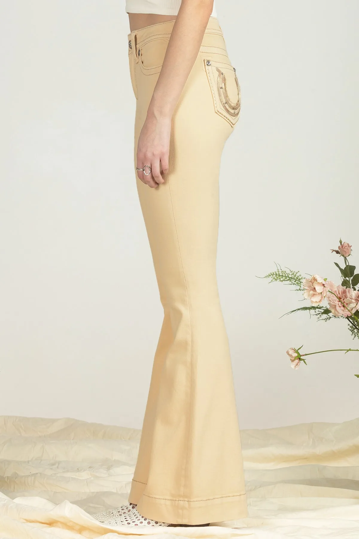 Neutral Horseshoe Beige Flare