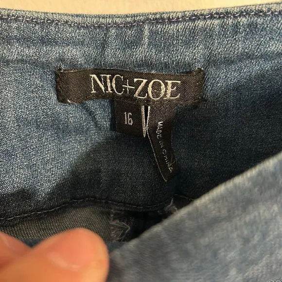 Nic &amp; Zoe Soft Jeans size 16