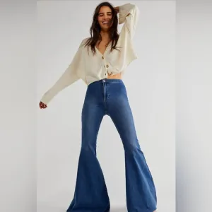 NWT Free People|We The Free Just Float On Flare Medium Wash High Rise - Size 28