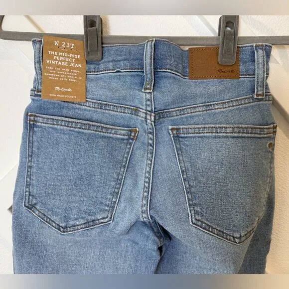 NWT Madewell The Mid Rise Perfect Vintage Jean in Alderton Wash Size 23 Tall