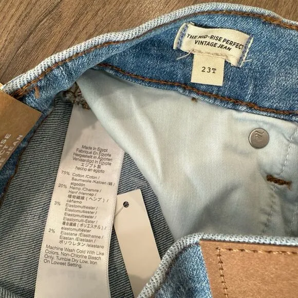 NWT Madewell The Mid Rise Perfect Vintage Jean in Alderton Wash Size 23 Tall