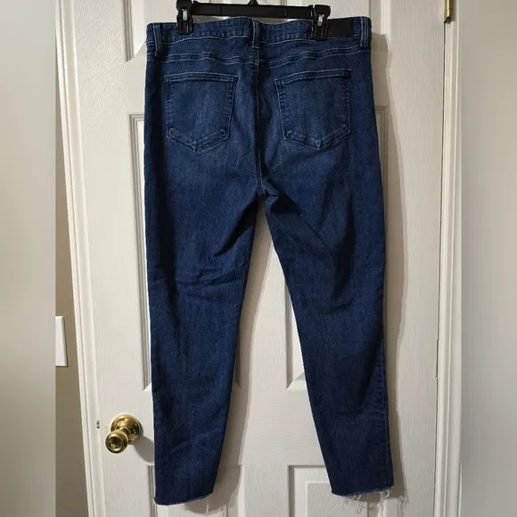 PAIGE Hoxton Ankle High Rise Skinny Jeans w/Stretch, Raw Slit Hem, Sz 33, EUC!