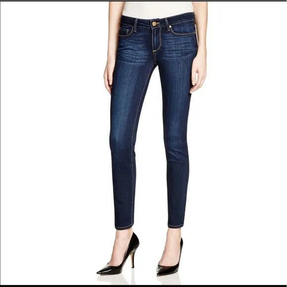 Paige Skyline Straight Skinny Jeans. Size 28