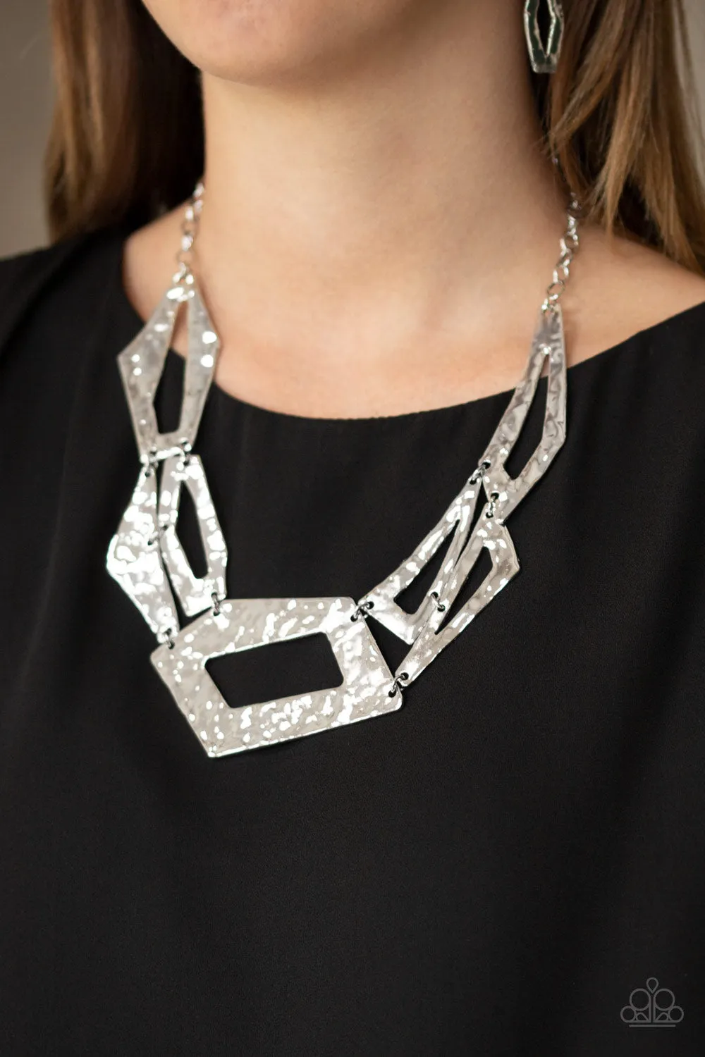 Paparazzi Break The Mold - Silver Necklace