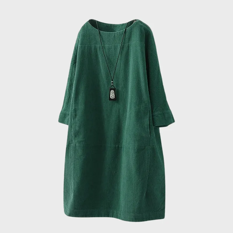 Robe fluide et chic pour femme avec une touche rétro élégante