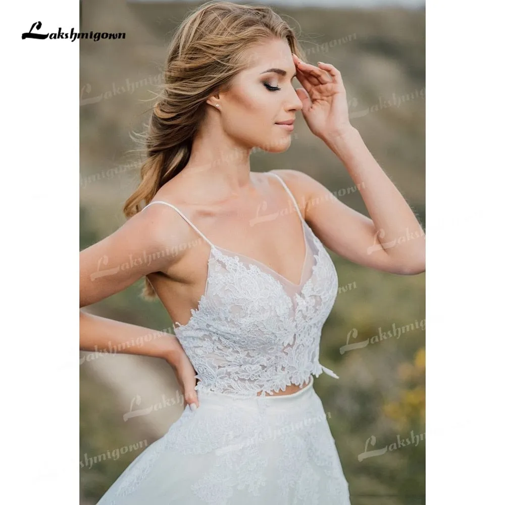 Roycebridal Two Piece Tulle A-Line Boho Wedding Dresses V-Neck Spaghetti Straps Backless Sleeveless Chapel Train Bride Gowns Appliques Pleat