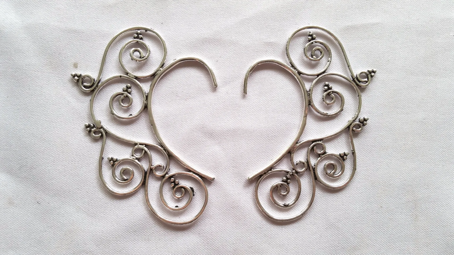 Scroll Leaf Ear Cuff - Silver