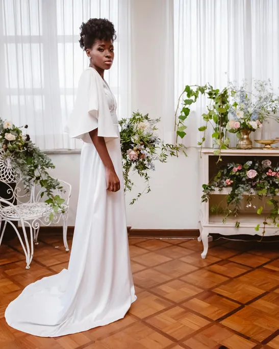 Simple Satin A-line Wedding Dresses Modest Butterfly Sleeve 2021 Bridal Gowns Backless