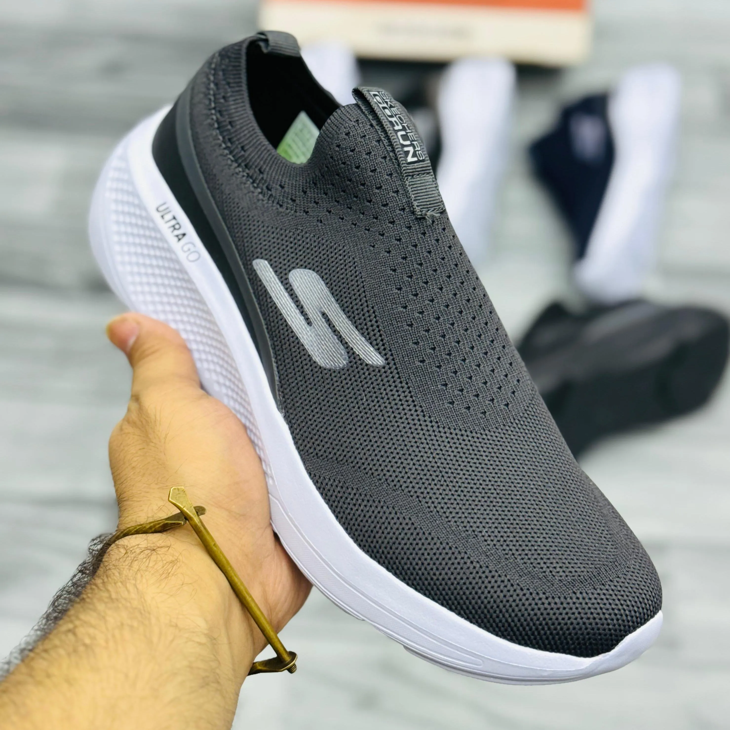 Skechers Ultra Go - Grey