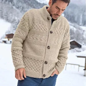Stylish and warm men's sweater from Victanie