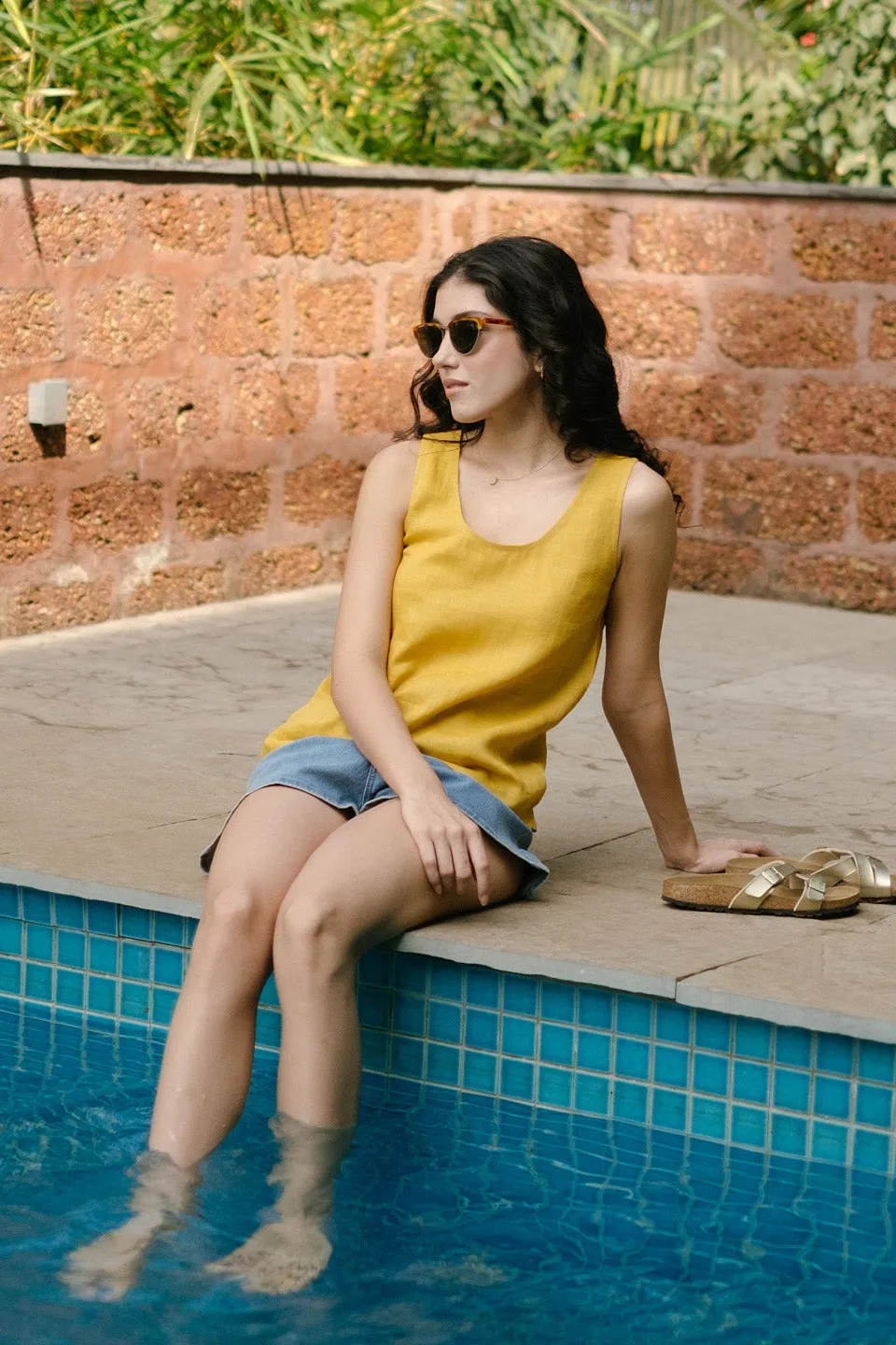 The Linen Round Neck Tank